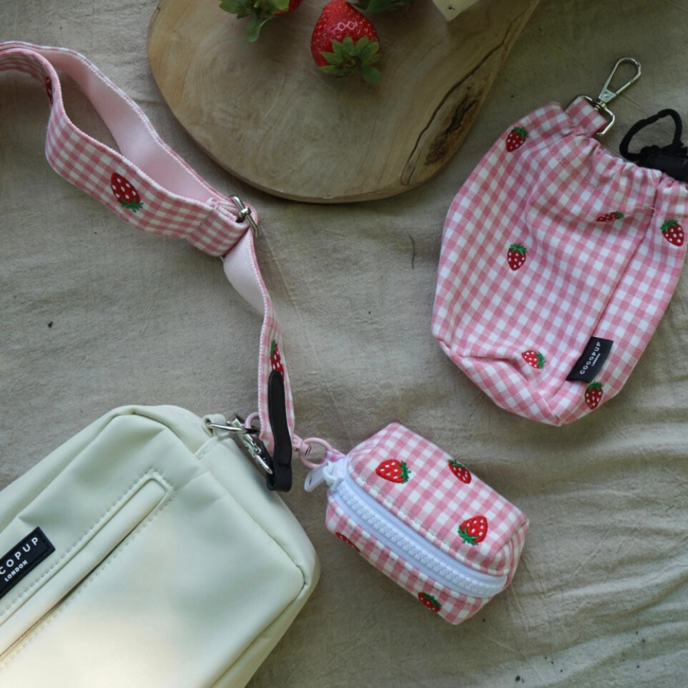 COCOPUP London Kotbeutelspender Erdbeer-Picknick